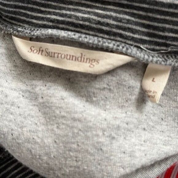 Soft Surroundings Gray Striped Vneck Tunic Size Large - Picture 8 of 8